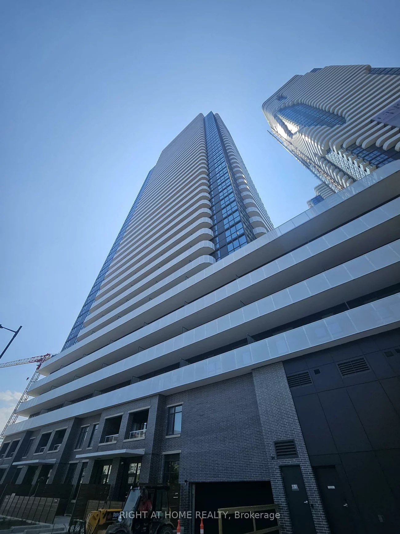 28, Interchange, Vaughan Corporate Centre, Vaughan
