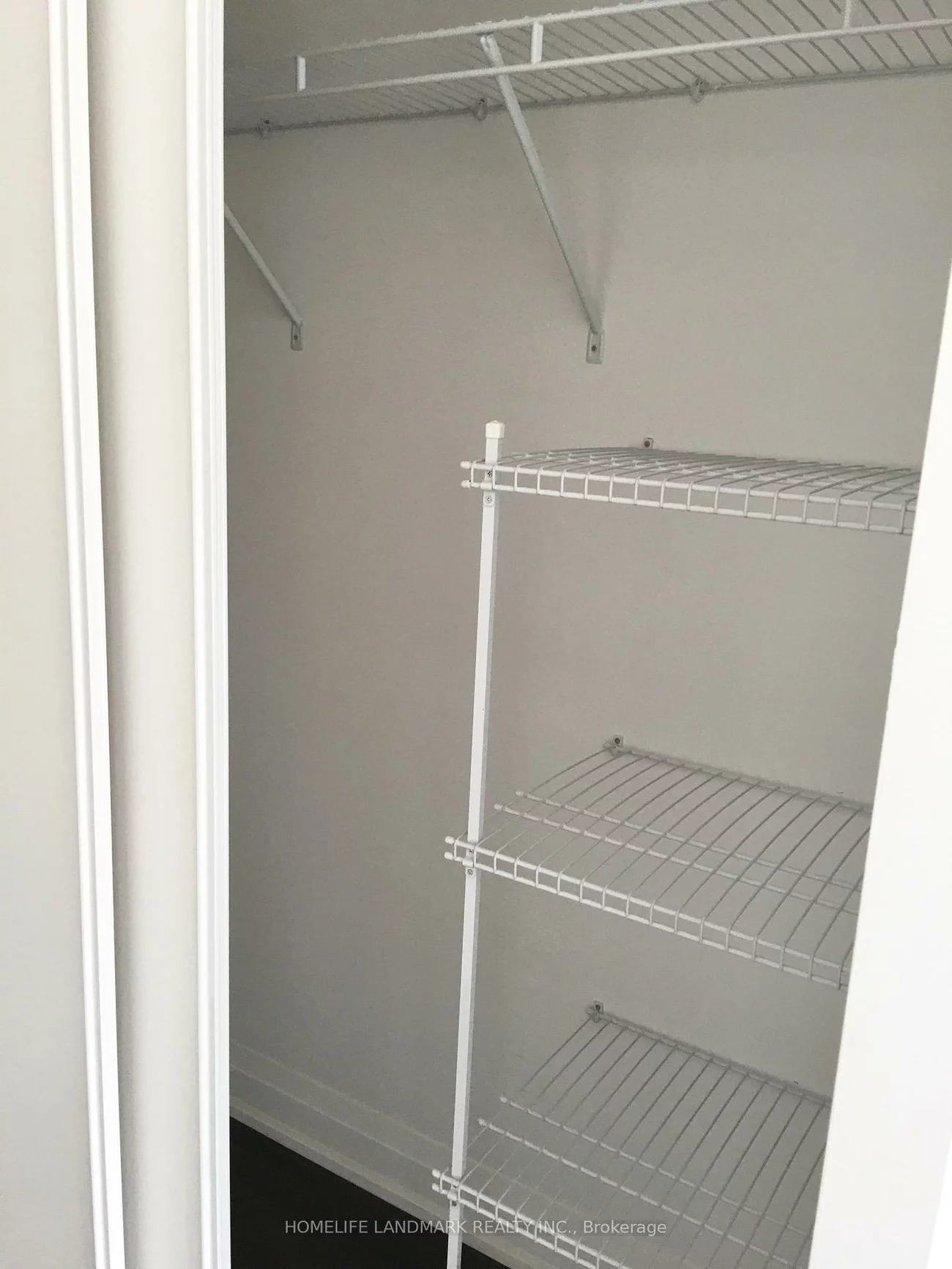 26, Coles, Vaughan Grove, Vaughan