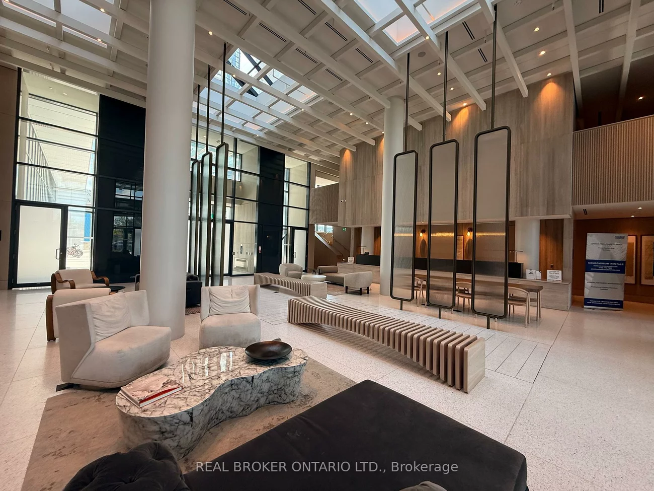 28, Interchange, Vaughan Corporate Centre, Vaughan
