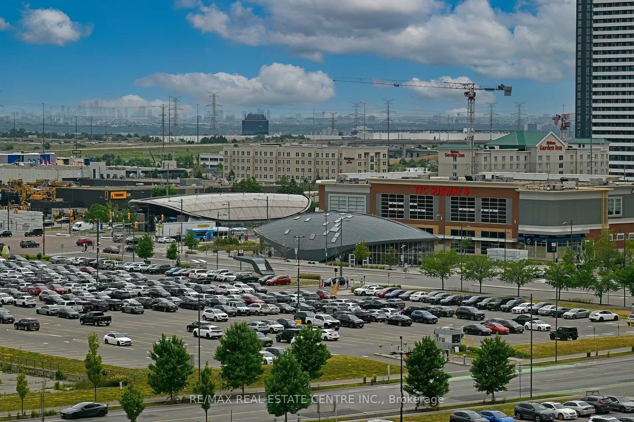 7895, Jane, Concord, Vaughan