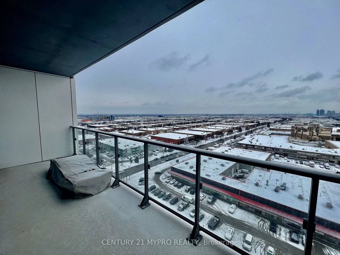 1000, Portage, Vaughan Corporate Centre, Vaughan