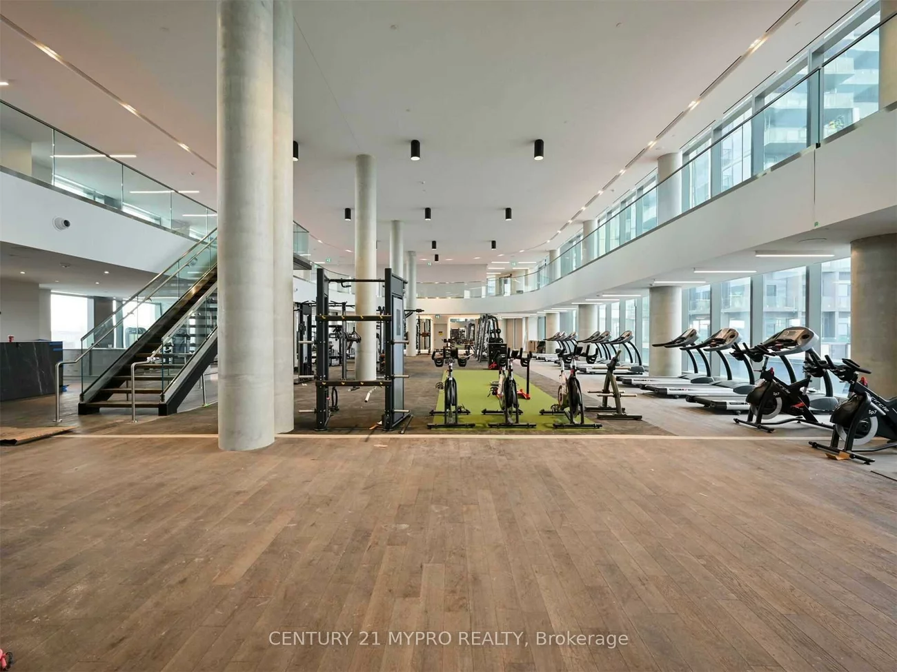 1000, Portage, Vaughan Corporate Centre, Vaughan