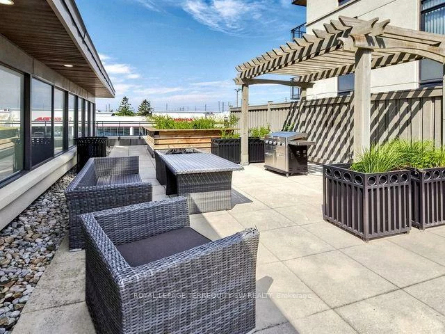 12, Woodstream, Vaughan Grove, Vaughan