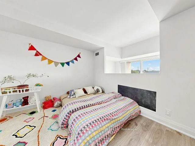 12, Woodstream, Vaughan Grove, Vaughan