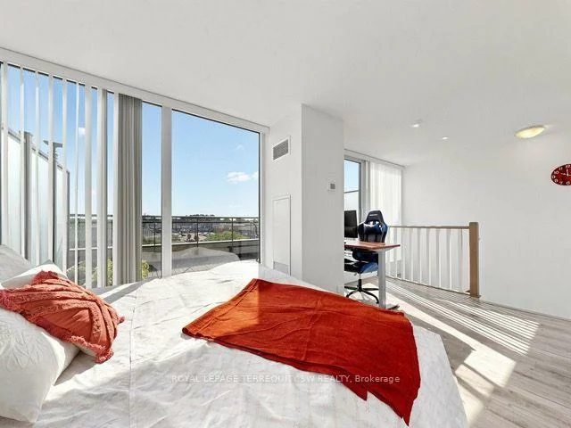 12, Woodstream, Vaughan Grove, Vaughan