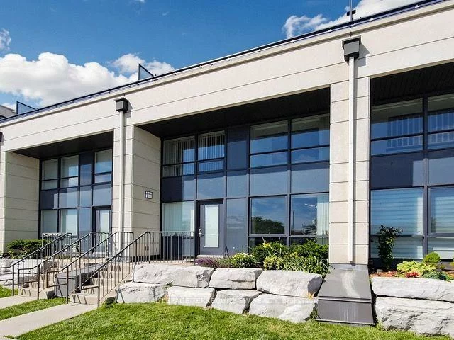 12, Woodstream, Vaughan Grove, Vaughan