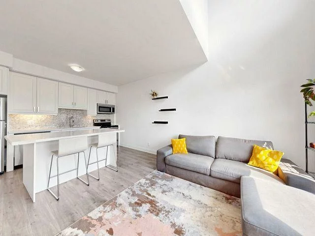 12, Woodstream, Vaughan Grove, Vaughan
