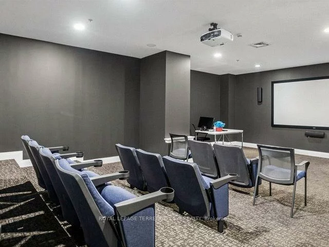 12, Woodstream, Vaughan Grove, Vaughan