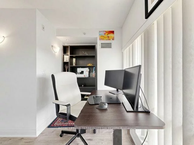 12, Woodstream, Vaughan Grove, Vaughan