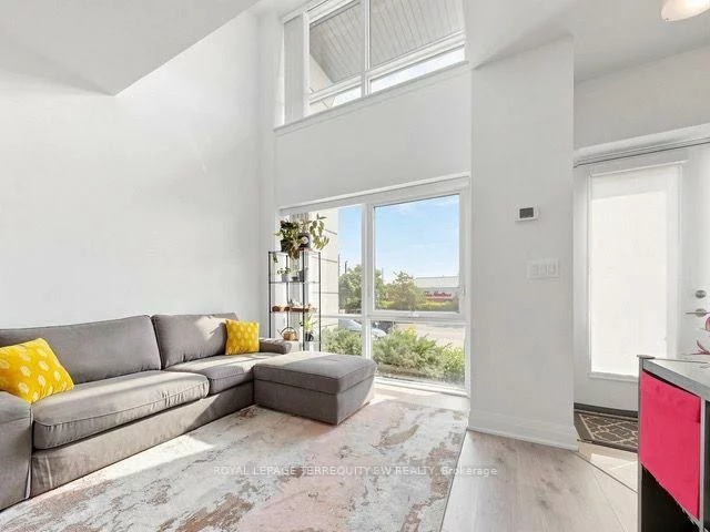 12, Woodstream, Vaughan Grove, Vaughan