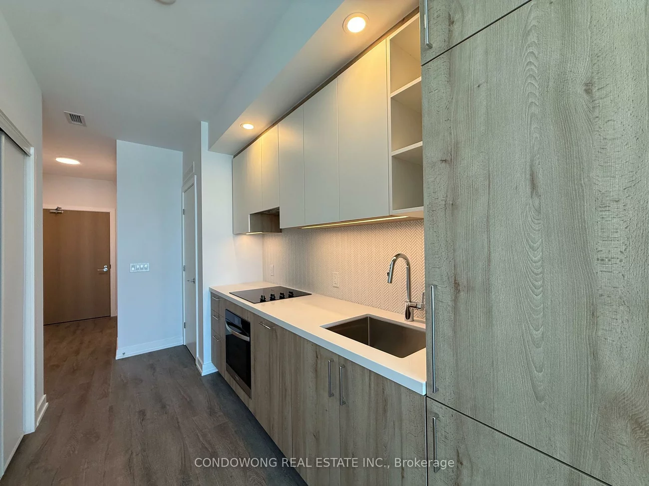 5, Meadowdale, Vaughan Corporate Centre, Vaughan