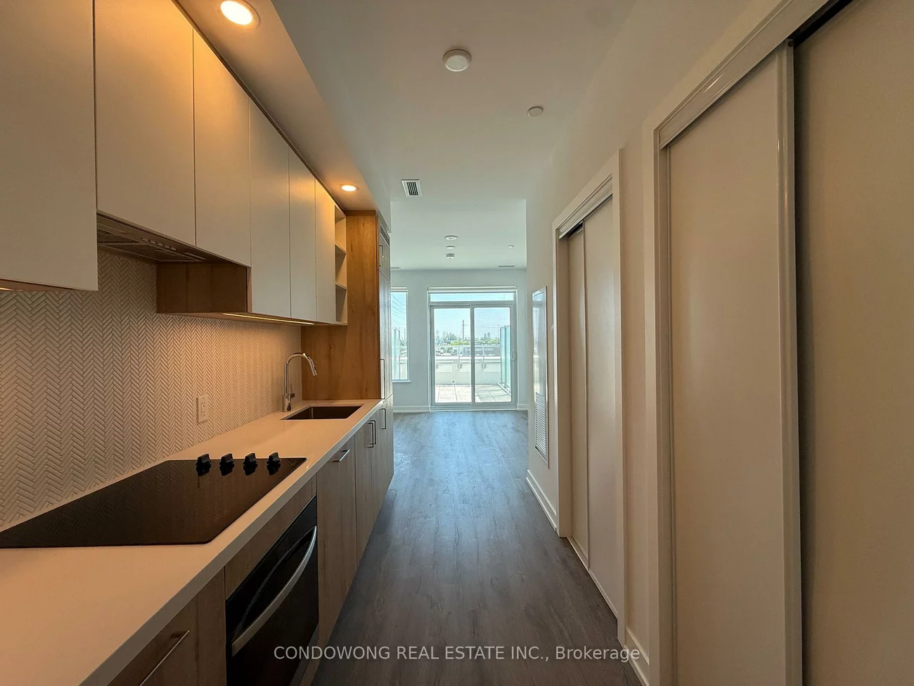 5, Meadowdale, Vaughan Corporate Centre, Vaughan