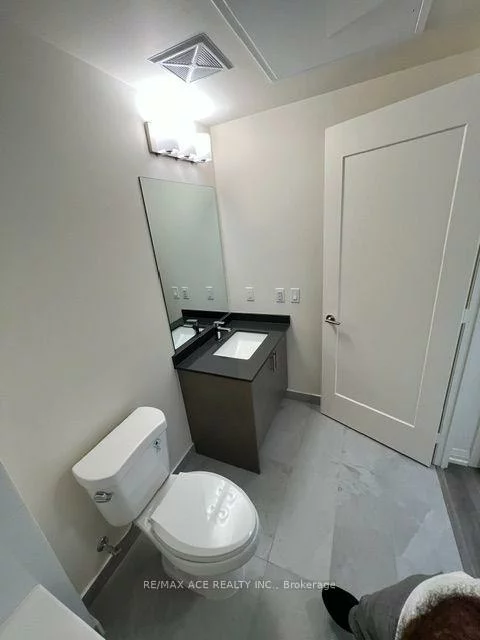 27, Korda, Vellore Village, Vaughan
