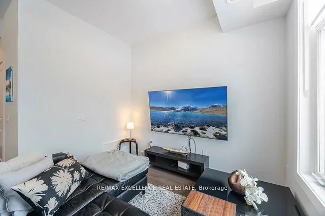 9560, Islington, Sonoma Heights, Vaughan