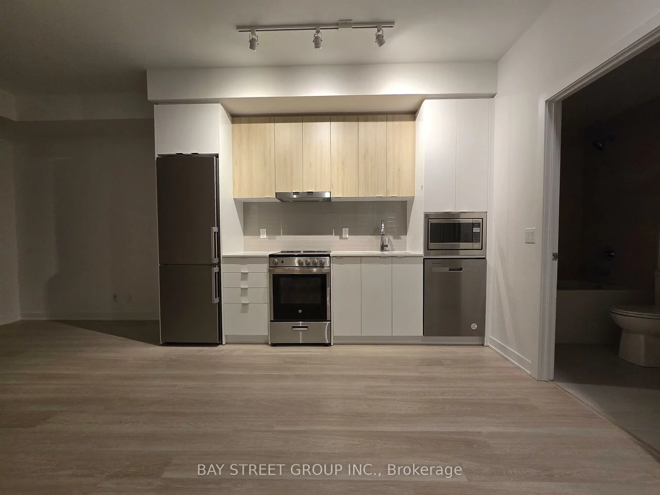 50, Upper Mall, Brownridge, Vaughan