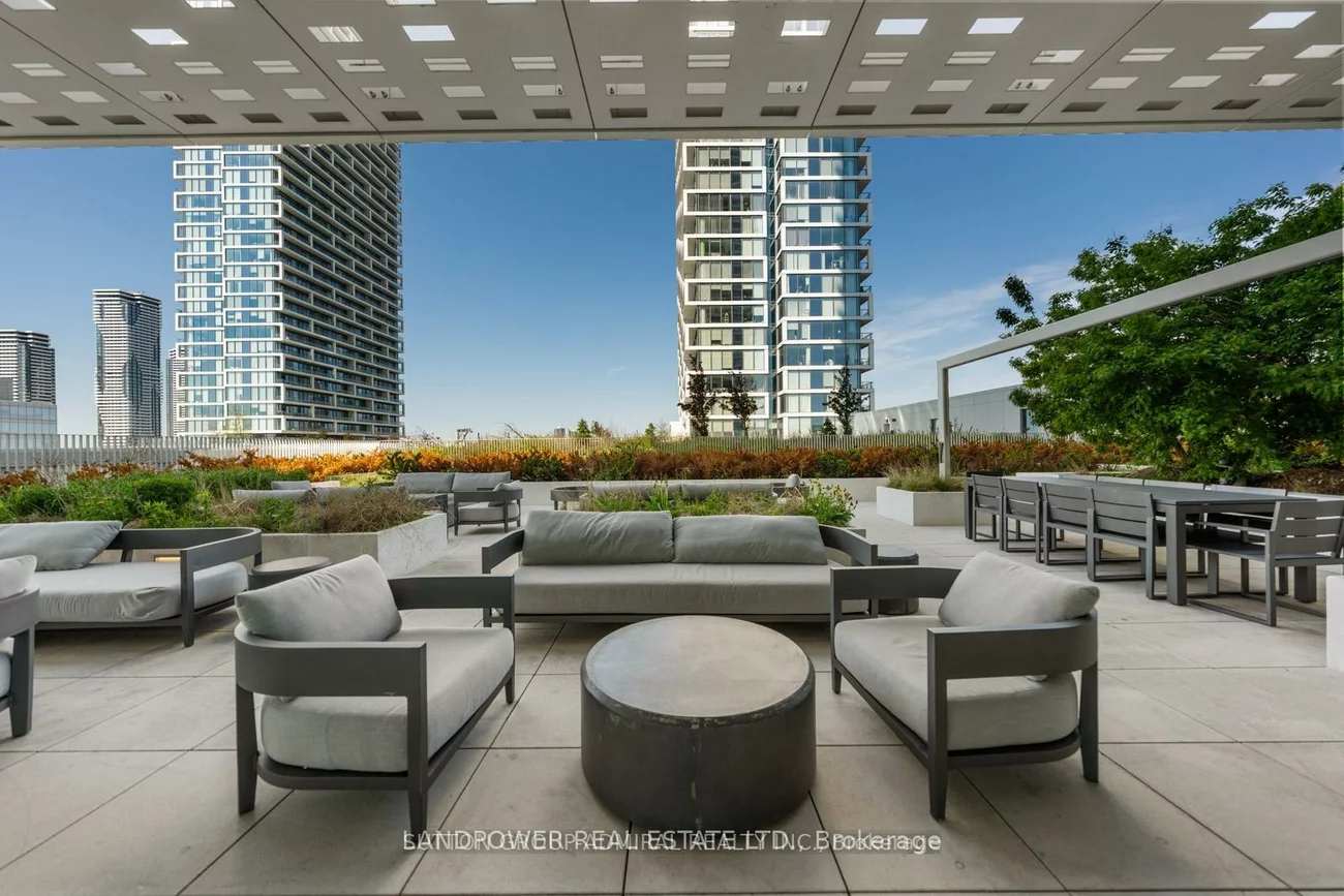 950, Portage, Vaughan Corporate Centre, Vaughan