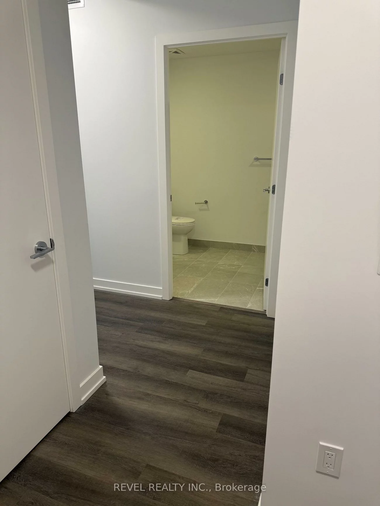 5, Meadowdale Rd, Vaughan Corporate Centre, Vaughan