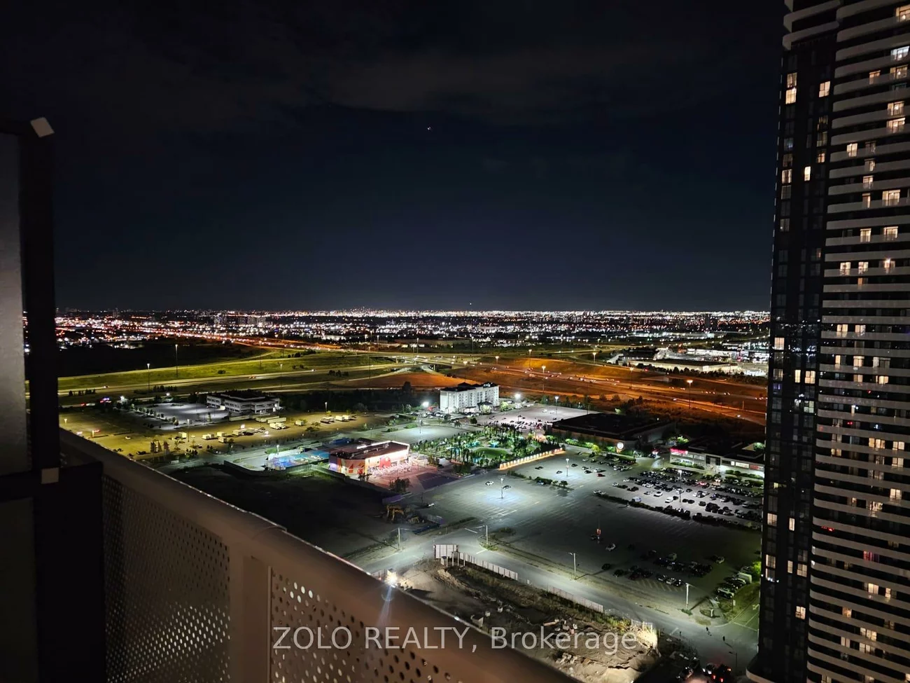 28, Interchange, Vaughan Corporate Centre, Vaughan