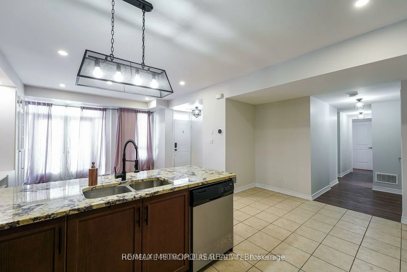 9621, Jane, Maple, Vaughan