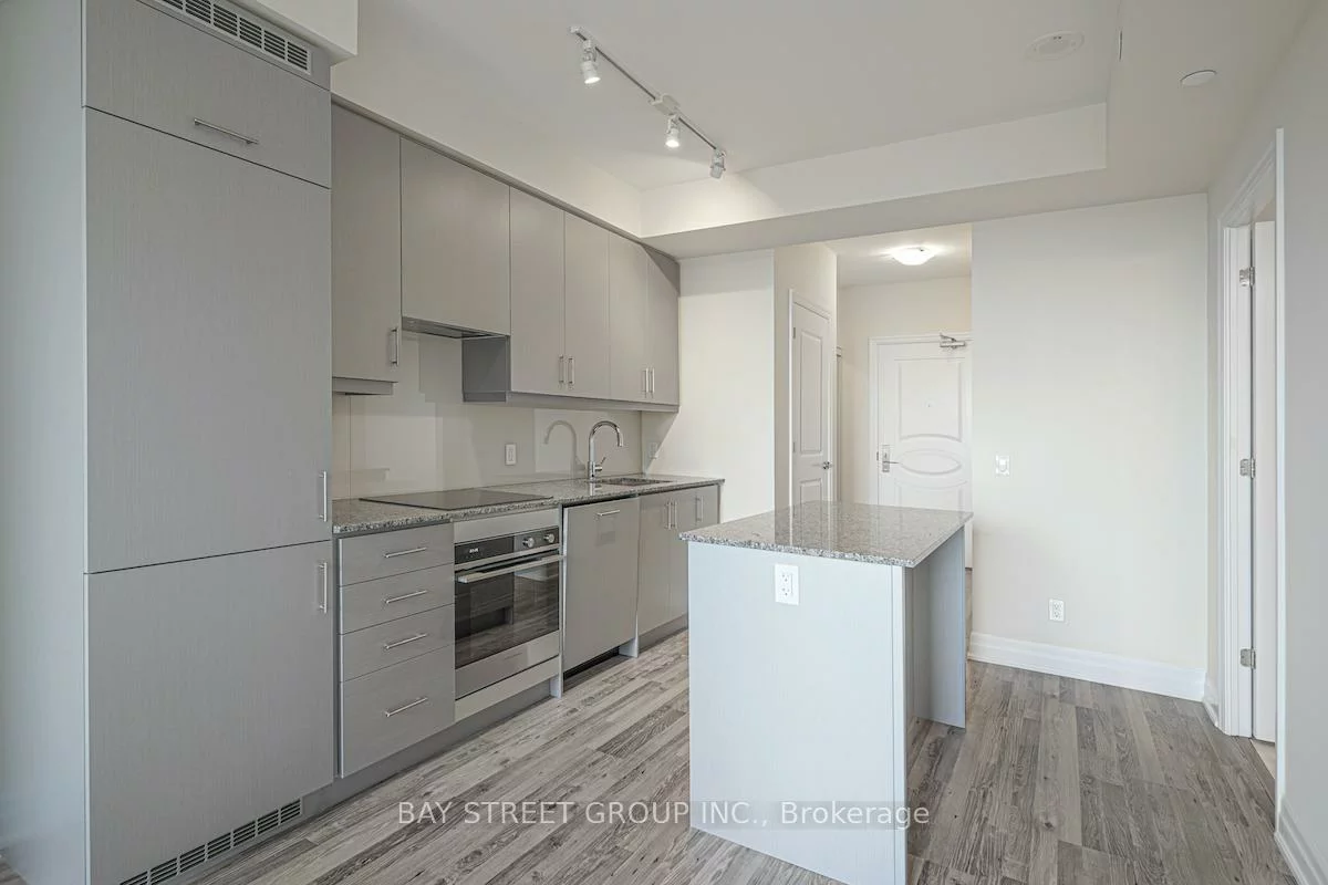 9085, Jane, Concord, Vaughan