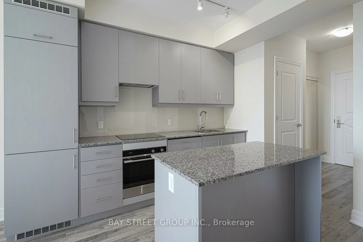 9085, Jane, Concord, Vaughan