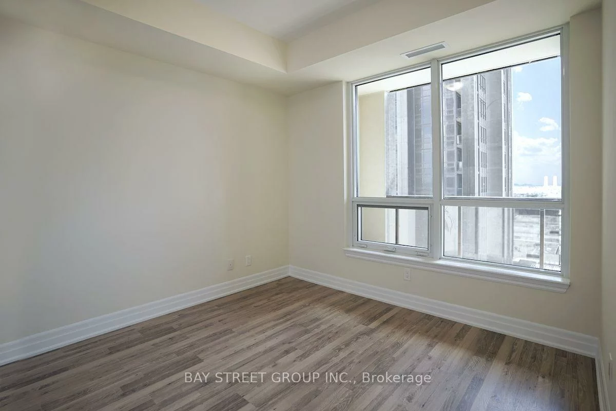 9085, Jane, Concord, Vaughan