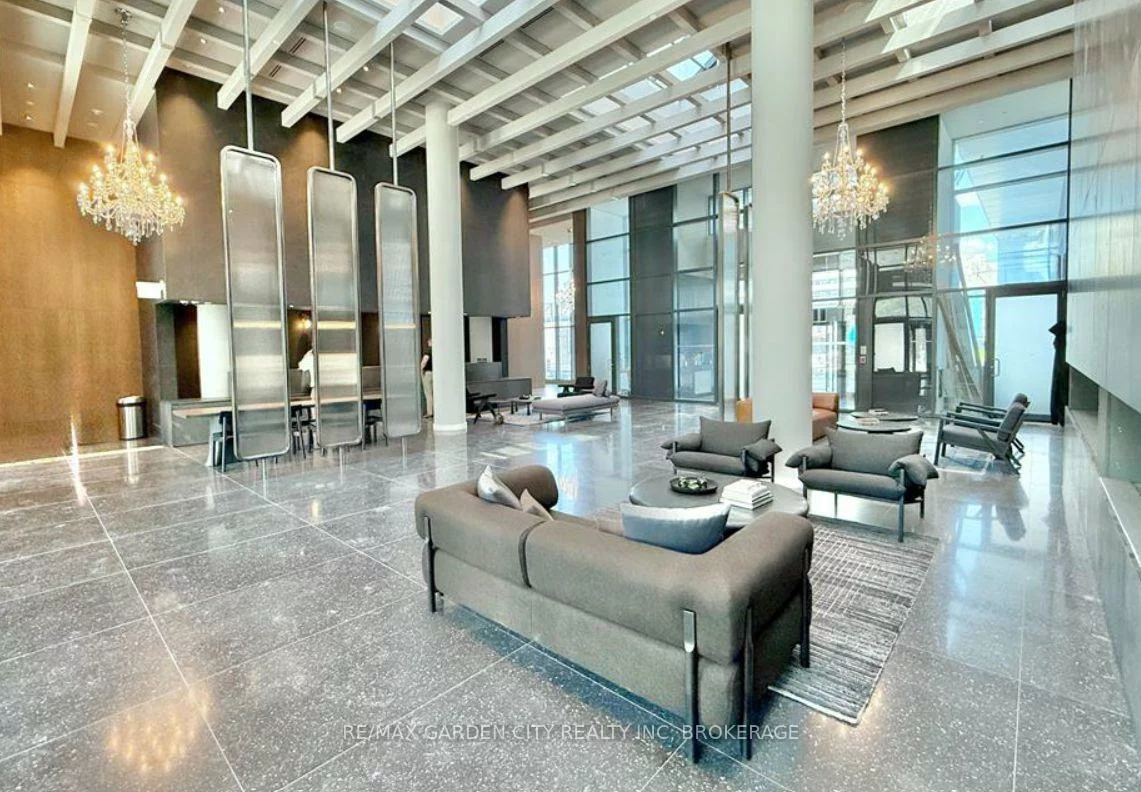 28, Interchange, Vaughan Corporate Centre, Vaughan