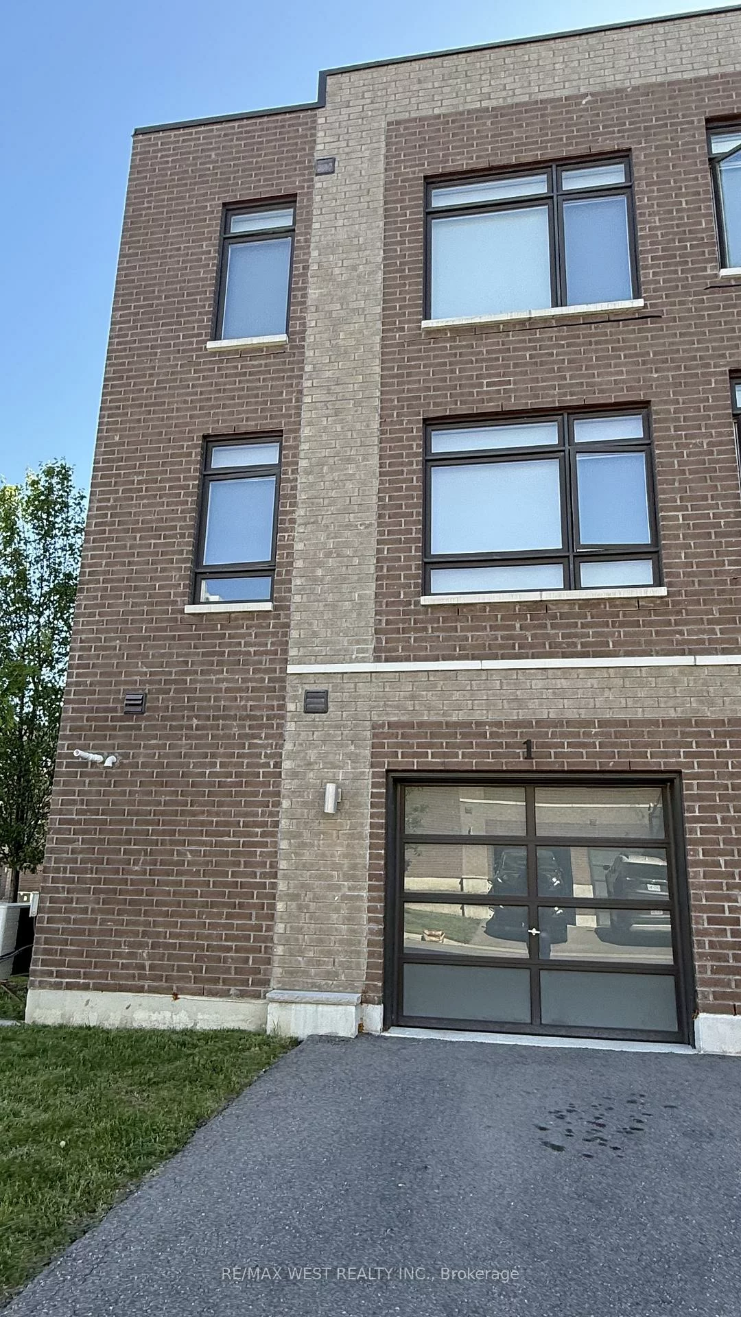2, Lochlin, Vaughan Grove, Vaughan