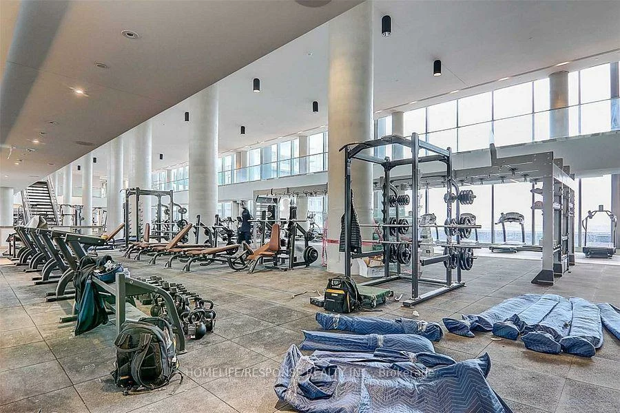 1000, Portage, Vaughan Corporate Centre, Vaughan