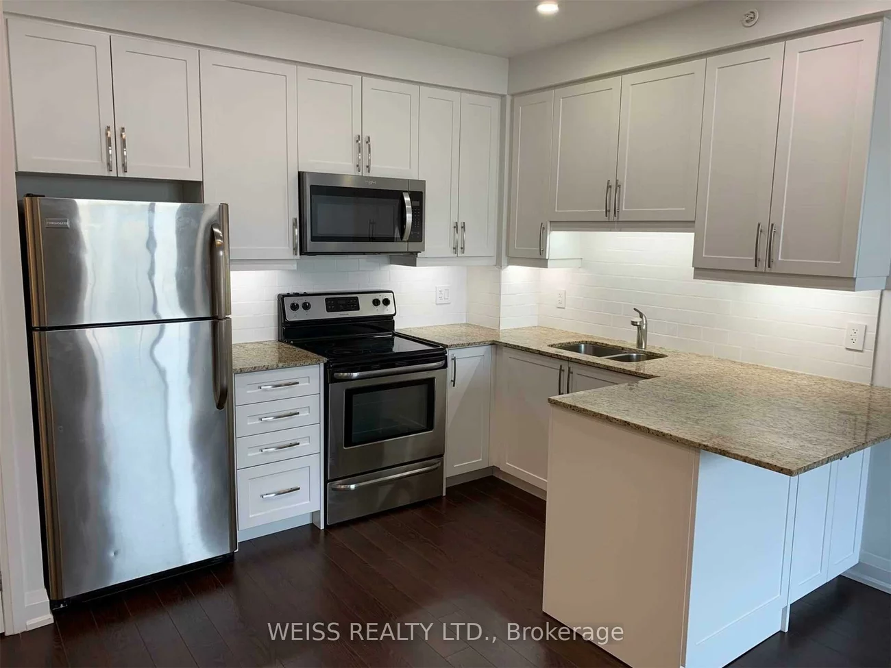 12, Woodstream, Vaughan Grove, Vaughan