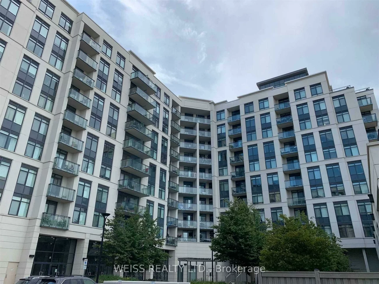 12, Woodstream, Vaughan Grove, Vaughan