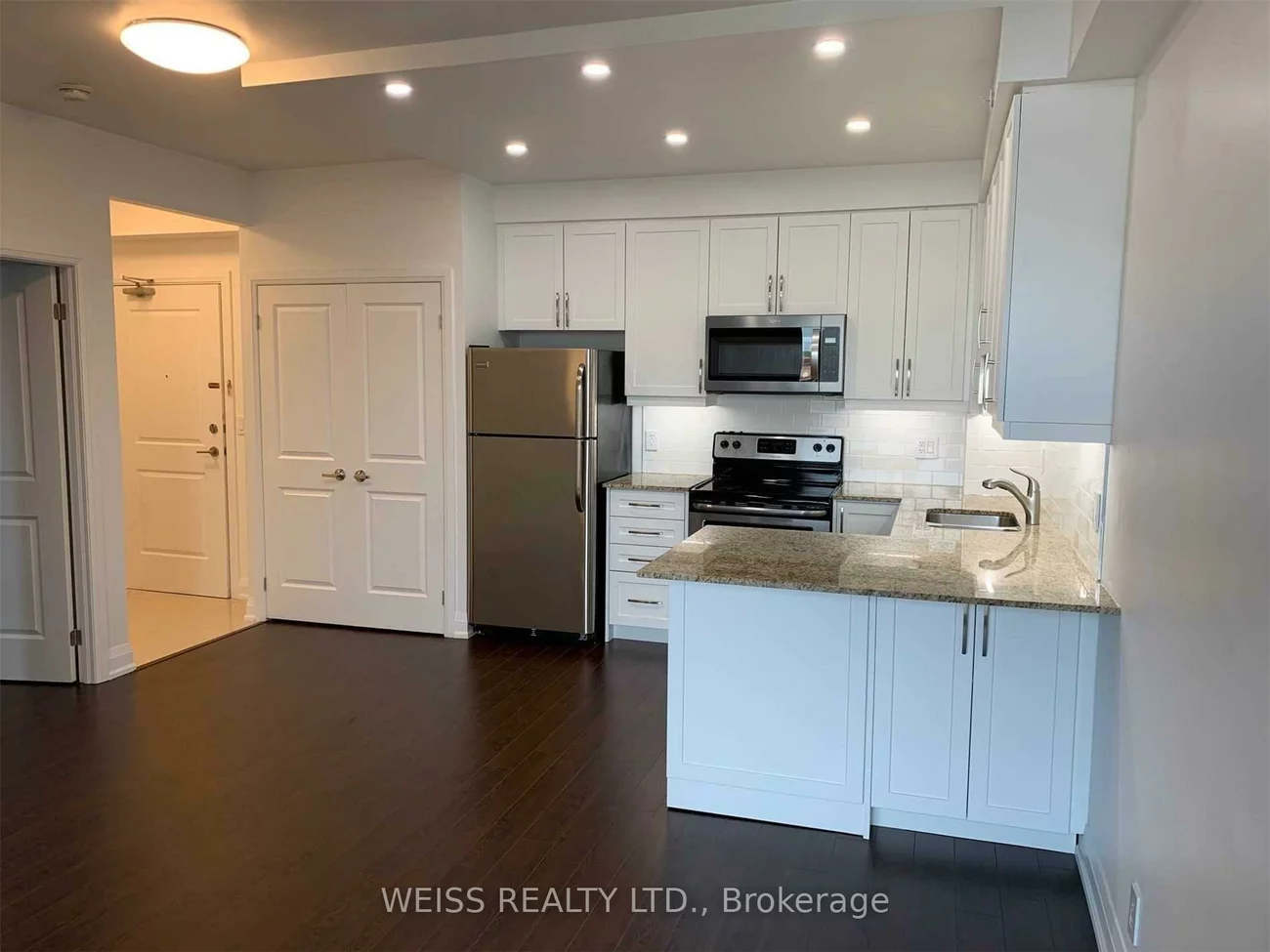 12, Woodstream, Vaughan Grove, Vaughan