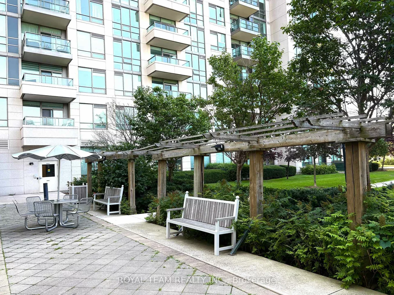 100, Promenade, Beverley Glen, Vaughan