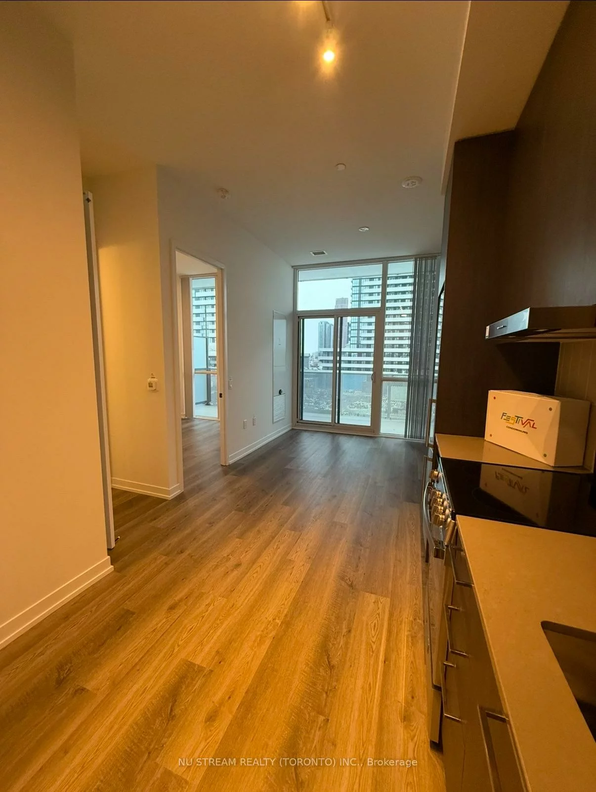 195, Commerce St, Vaughan Corporate Centre, Vaughan