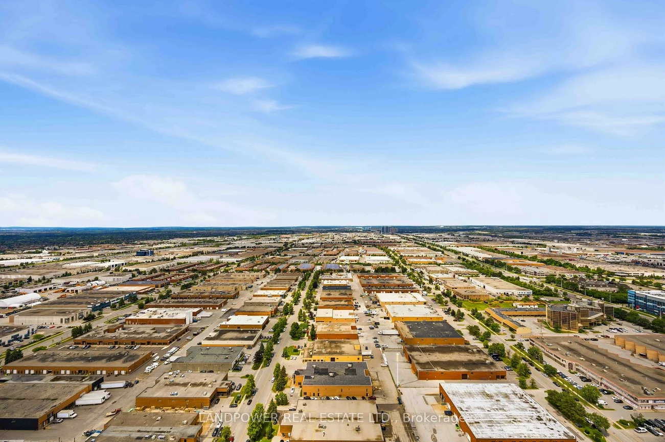 898, Portage, Vaughan Corporate Centre, Vaughan