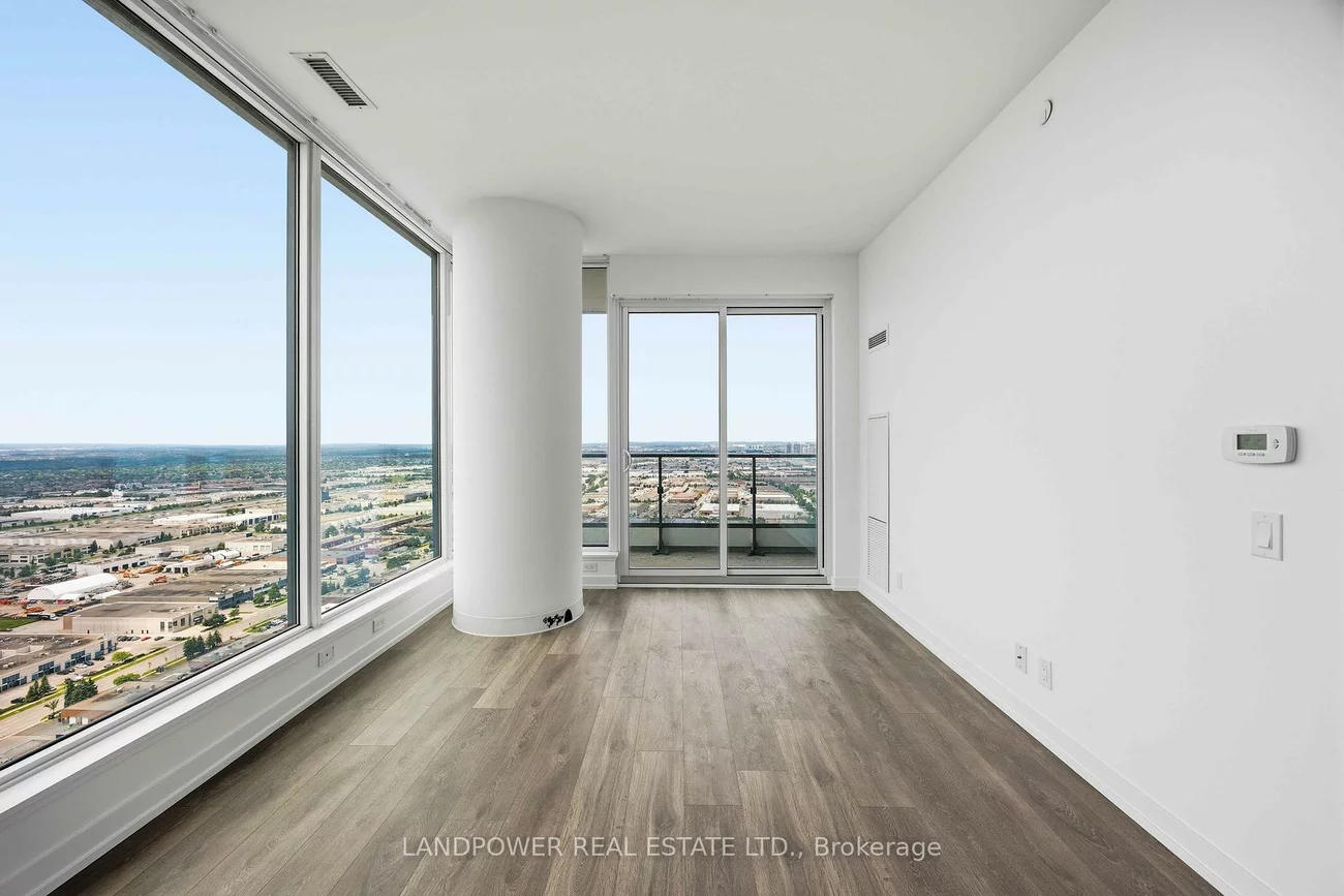 898, Portage, Vaughan Corporate Centre, Vaughan