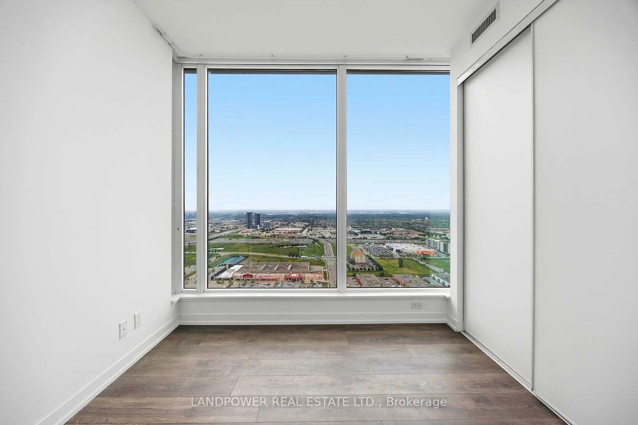 898, Portage, Vaughan Corporate Centre, Vaughan