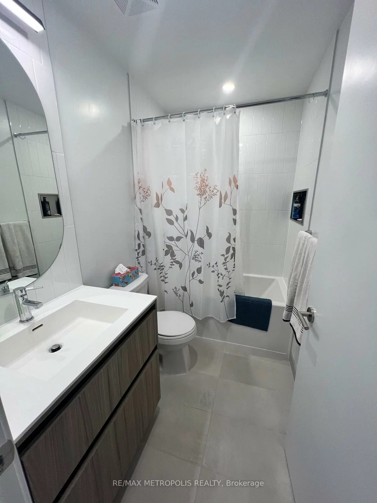 7950, Bathurst, Beverley Glen, Vaughan