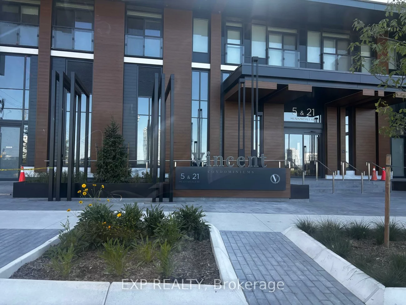 21, Meadowdale, Vaughan Corporate Centre, Vaughan