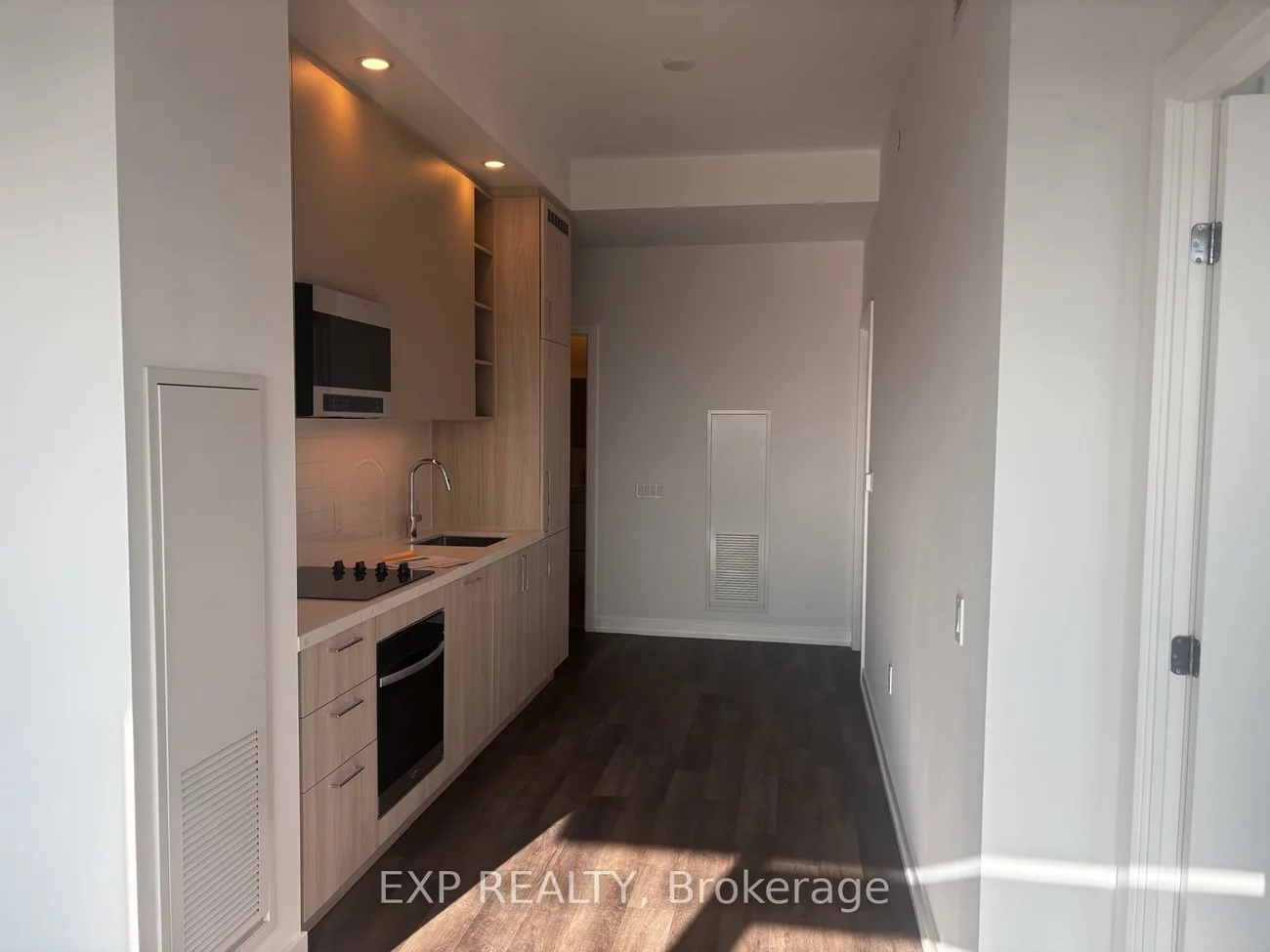 21, Meadowdale, Vaughan Corporate Centre, Vaughan