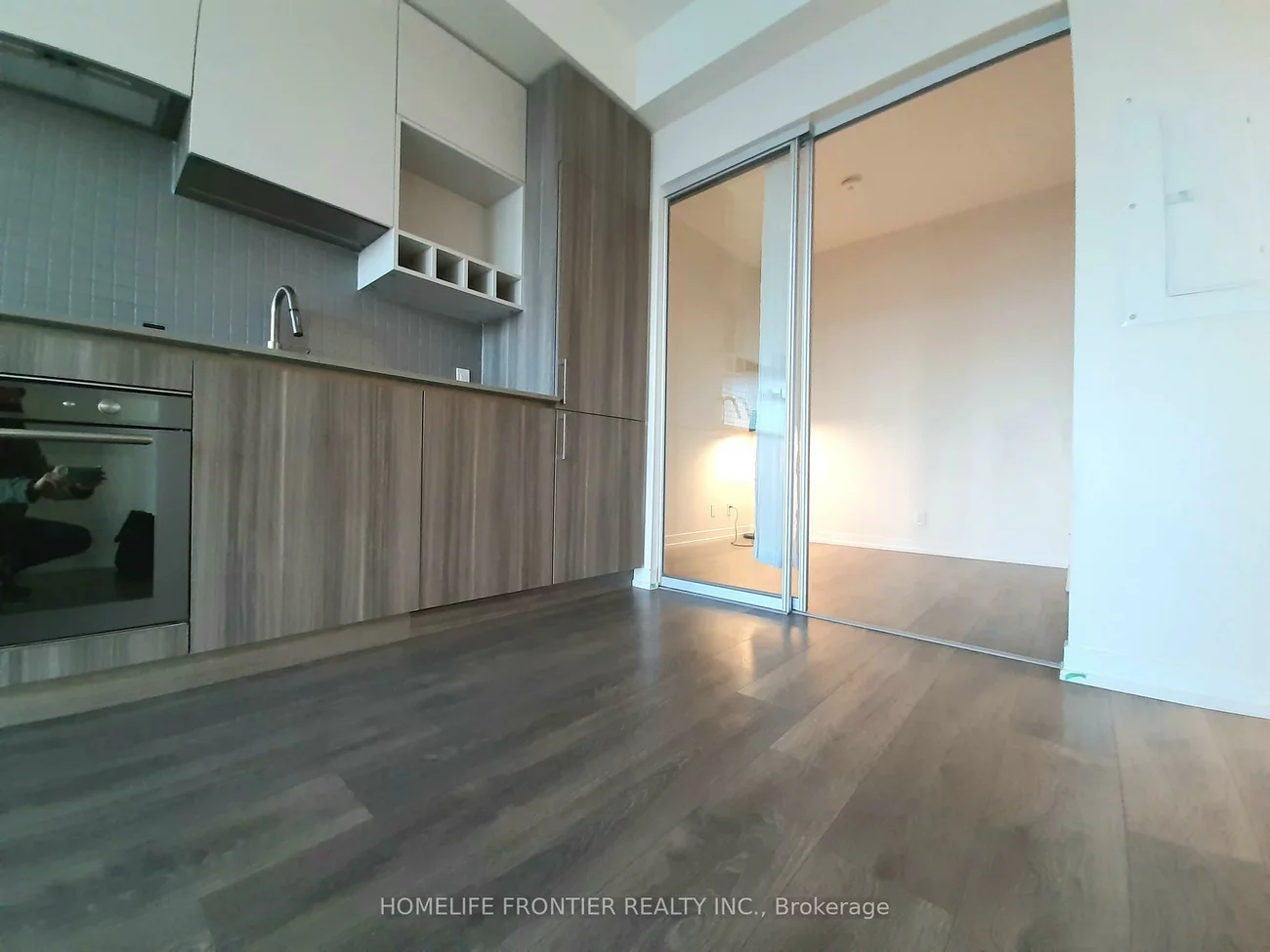 898, Portage, Vaughan Corporate Centre, Vaughan