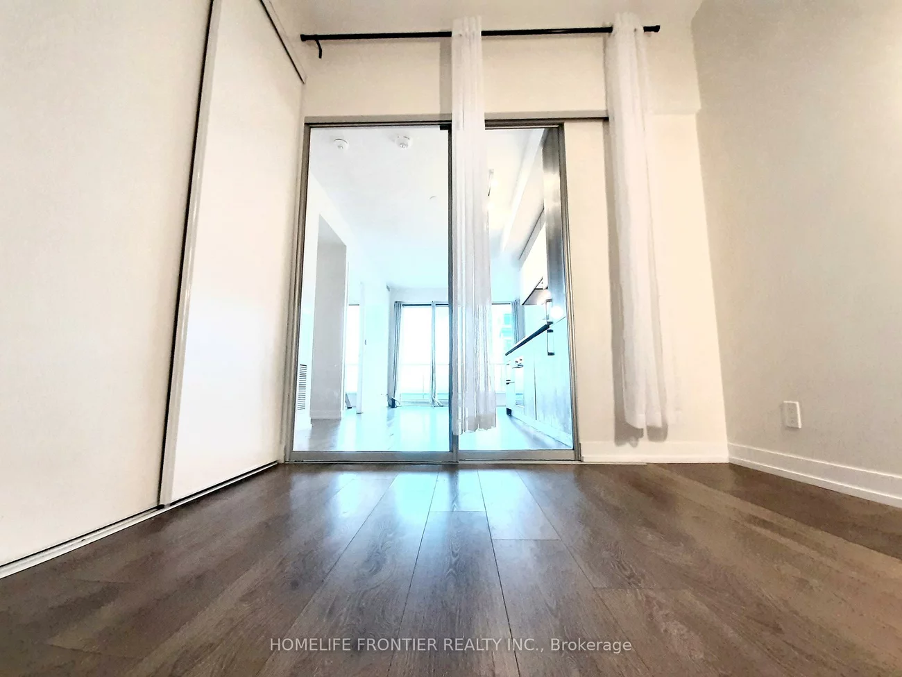 898, Portage, Vaughan Corporate Centre, Vaughan