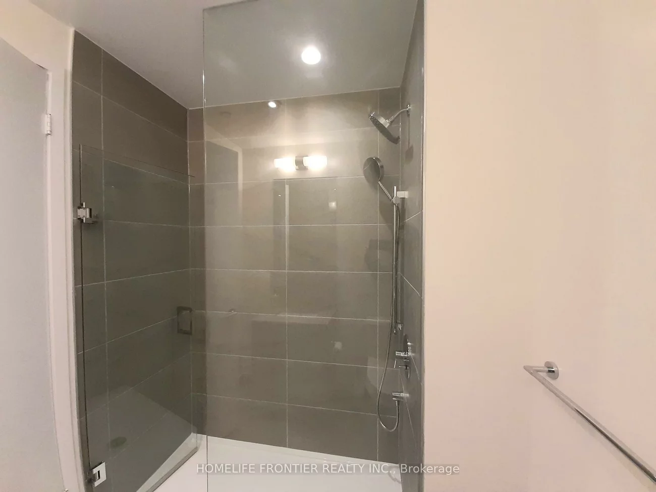 898, Portage, Vaughan Corporate Centre, Vaughan