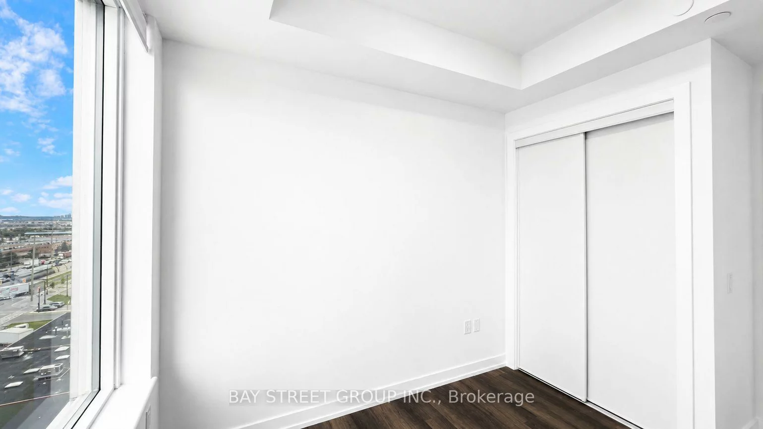 21, Meadowdale, Vaughan Corporate Centre, Vaughan
