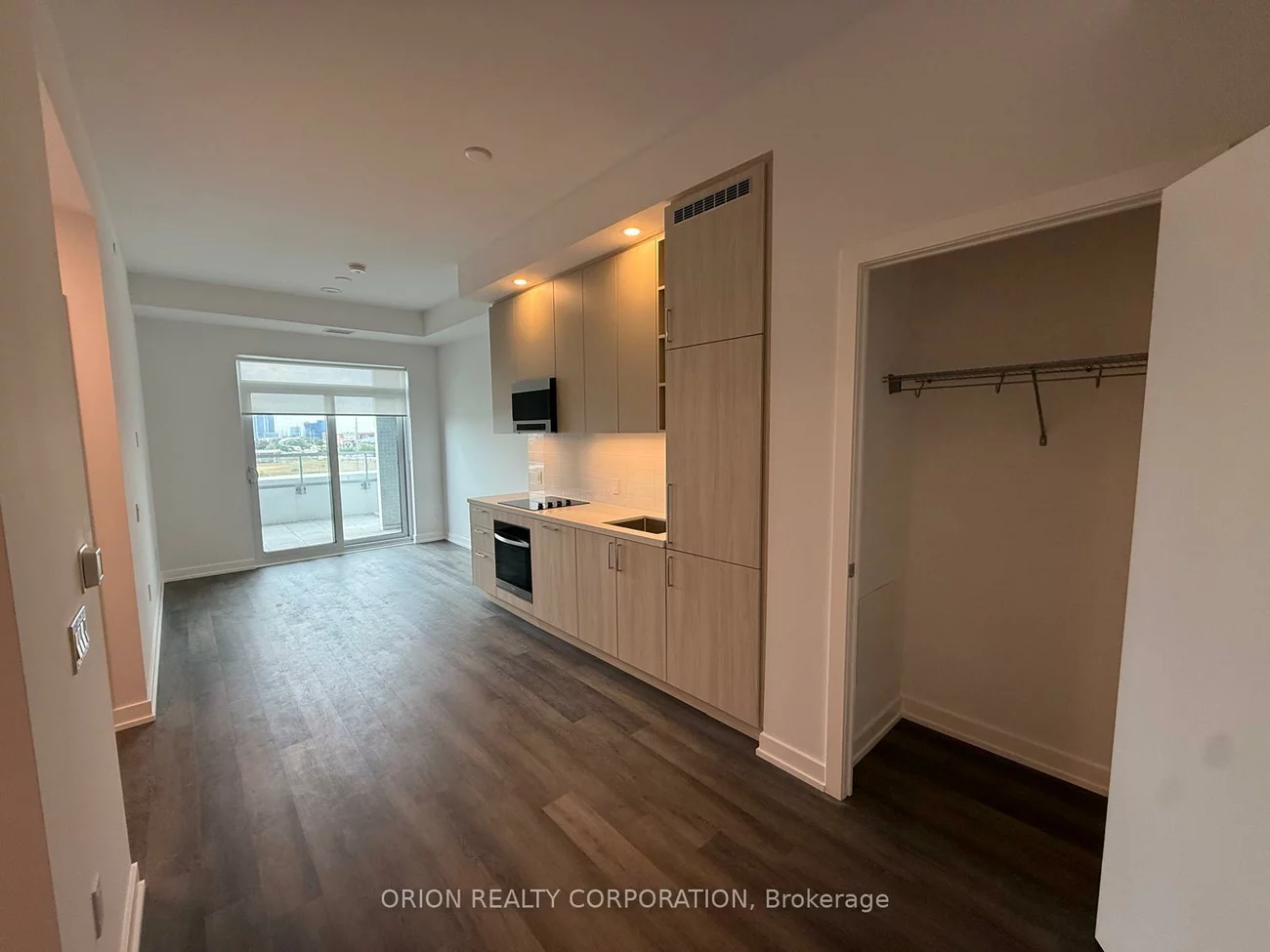 21, Meadowdale, Vaughan Corporate Centre, Vaughan