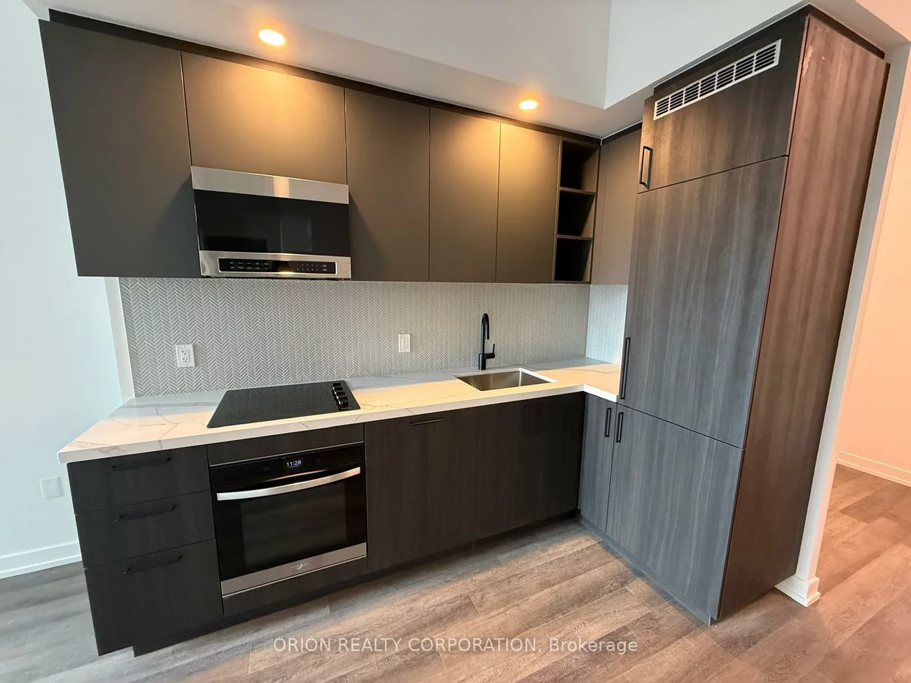 21, Meadowdale, Vaughan Corporate Centre, Vaughan