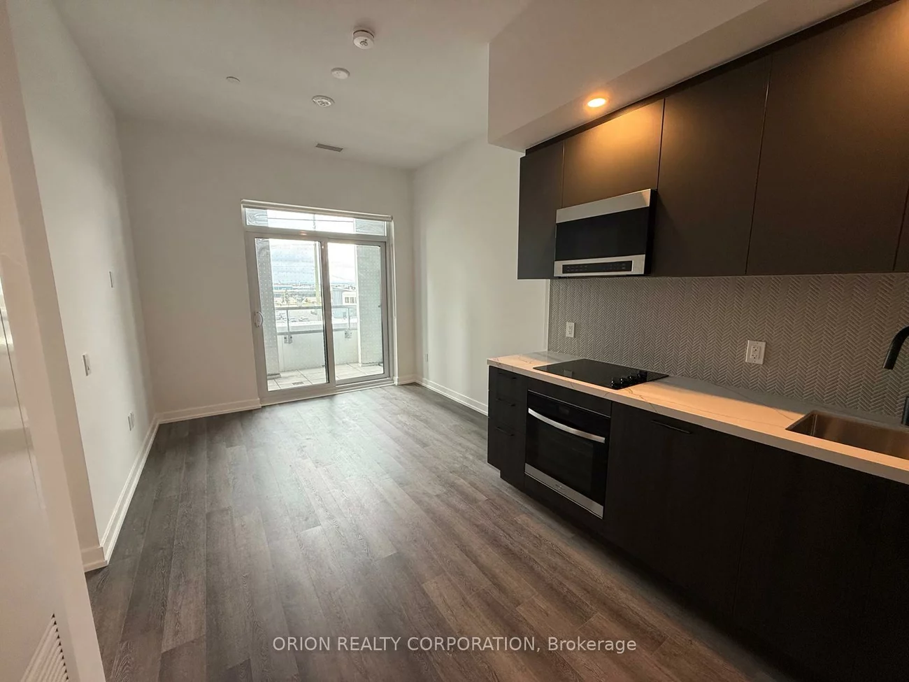 21, Meadowdale, Vaughan Corporate Centre, Vaughan