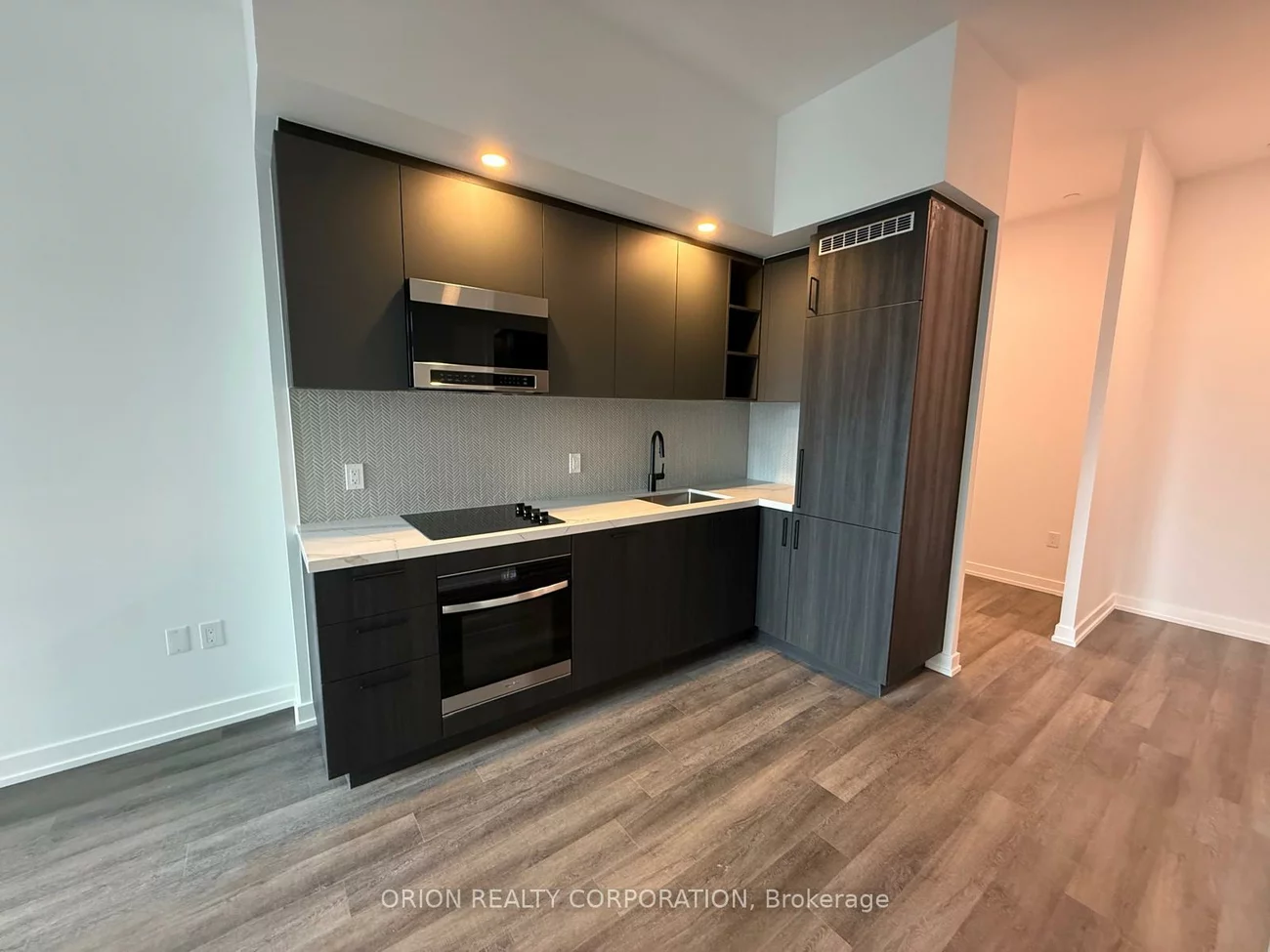 21, Meadowdale, Vaughan Corporate Centre, Vaughan