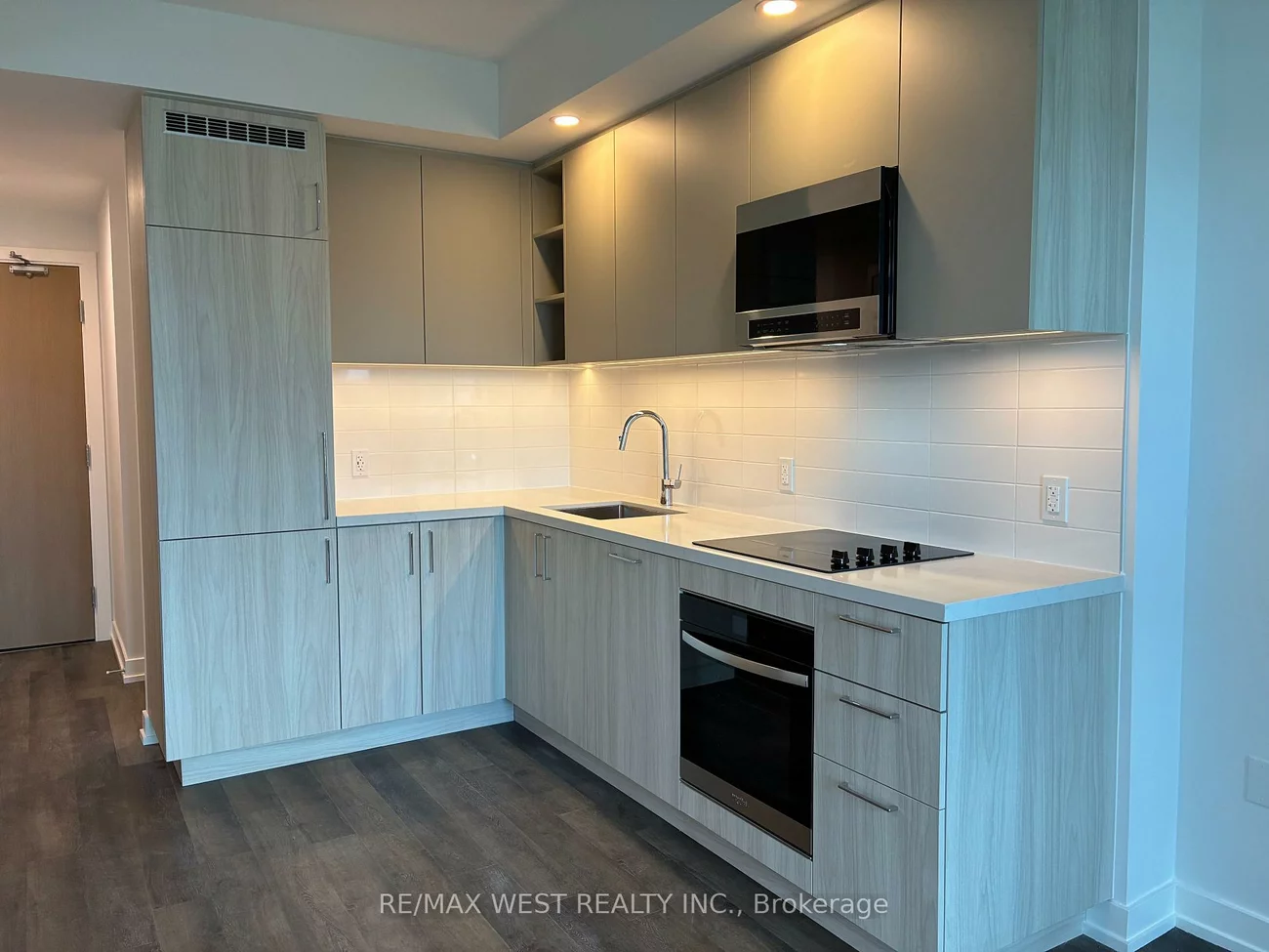 21, Meadowdale, Vaughan Corporate Centre, Vaughan