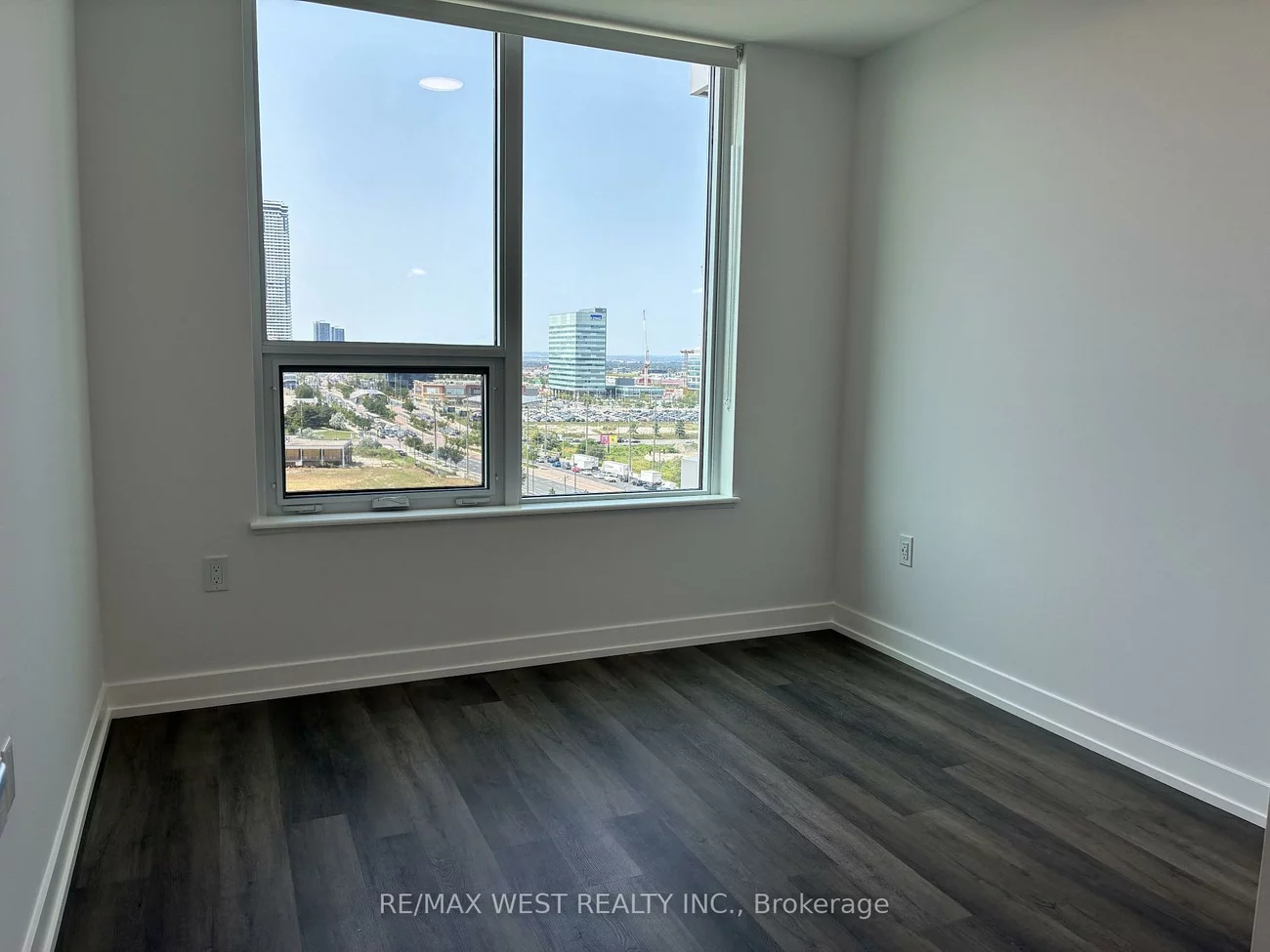 21, Meadowdale, Vaughan Corporate Centre, Vaughan